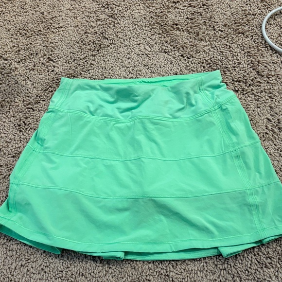 Lululemon neon green tennis skirt - Picture 1 of 4